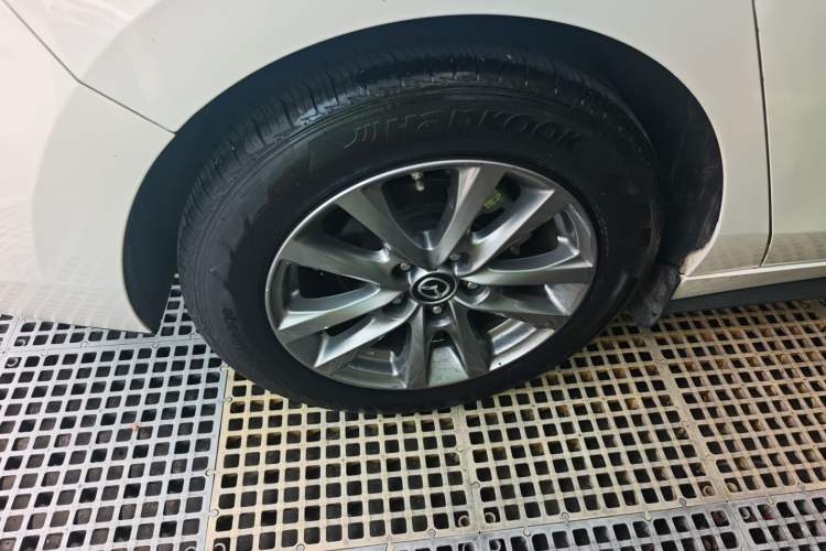 Used Mazda 3 Axela 2020 1.5L Automatic ZhiMei Edition Right Rear Wheel Hub