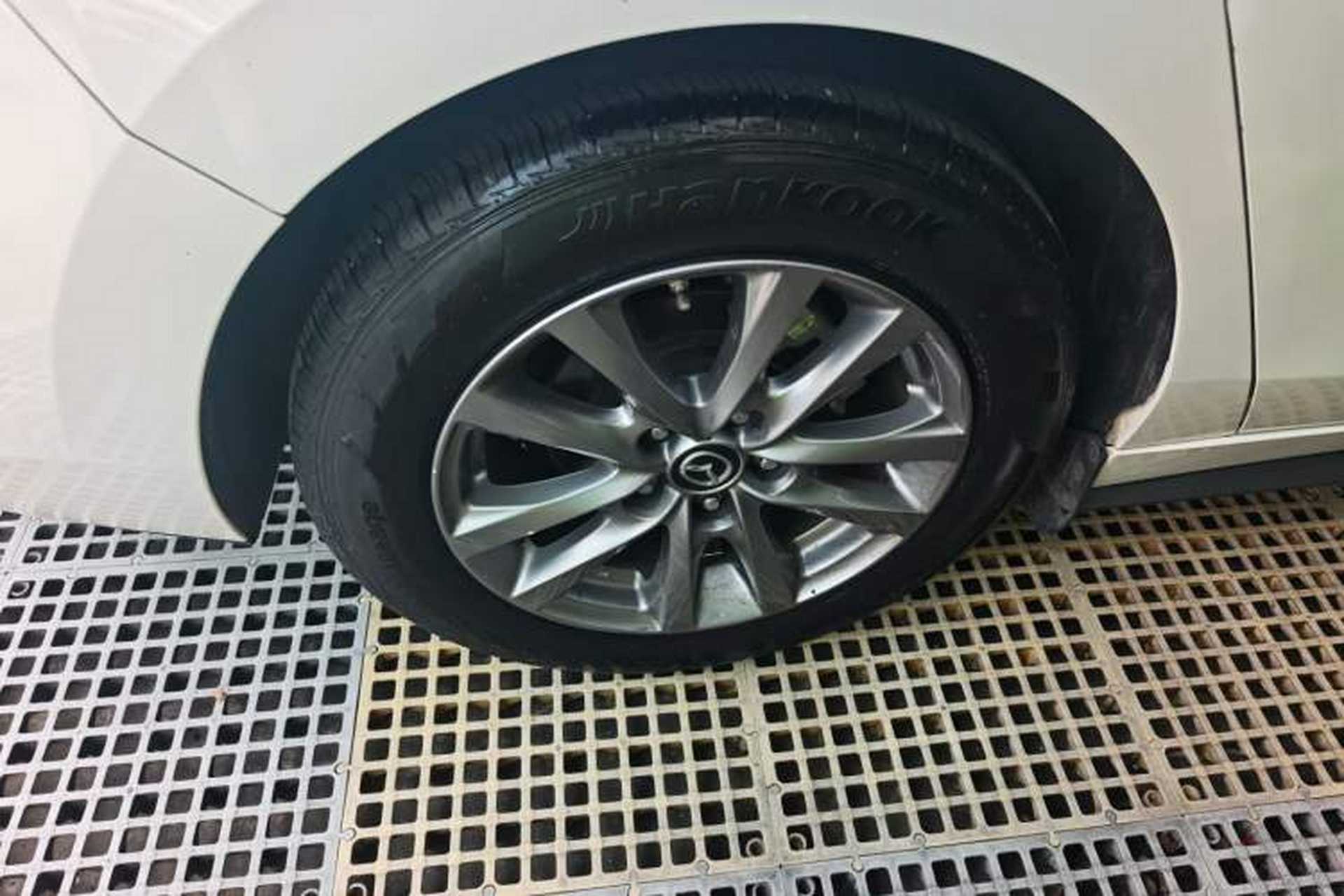 Used Mazda 3 Axela 2020 1.5L Automatic ZhiMei Edition Right Rear Wheel Hub