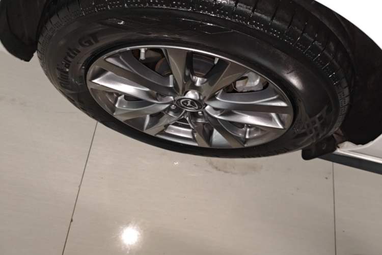 Used Mazda 3 Axela 2020 1.5L Automatic Luxury Version Right Rear Wheel Hub