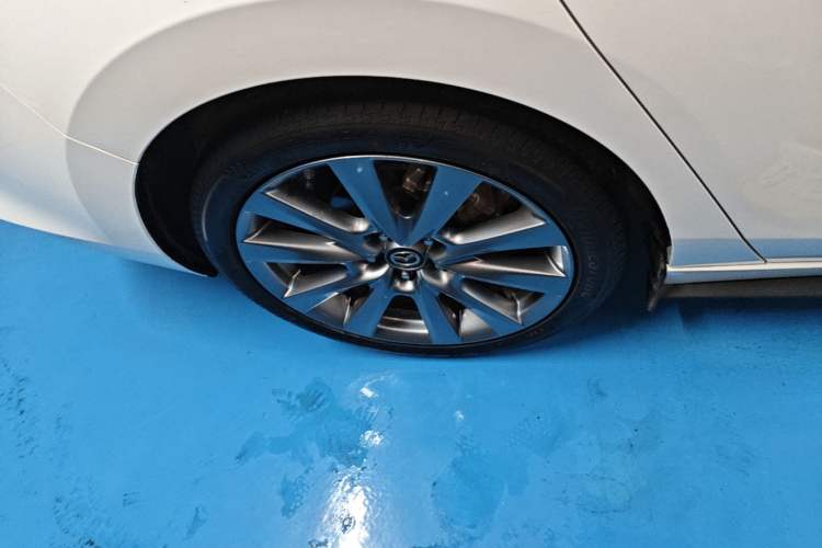 Used Mazda 3 Axela 2020 2.0L Automatic Zhiya Edition Right Rear Wheel Hub