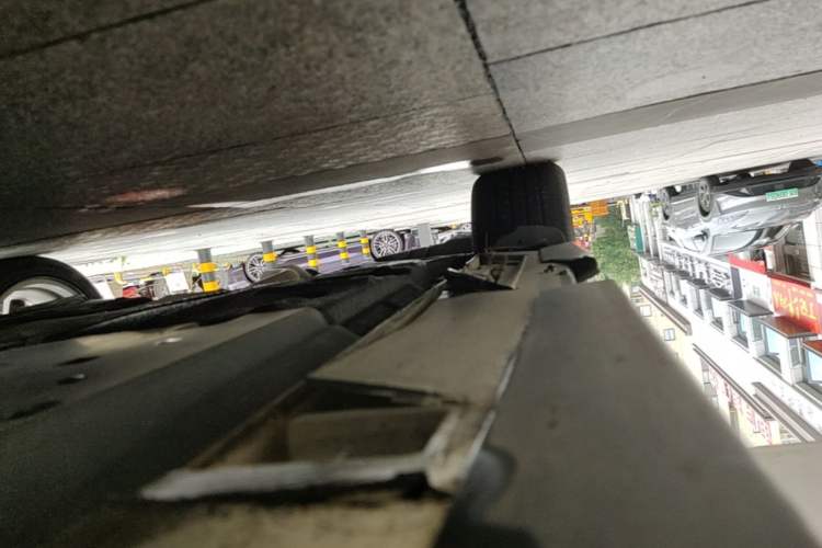 Used Mazda 3 Axela 2020 2.0L Automatic Zhiya Edition Right Side Sill