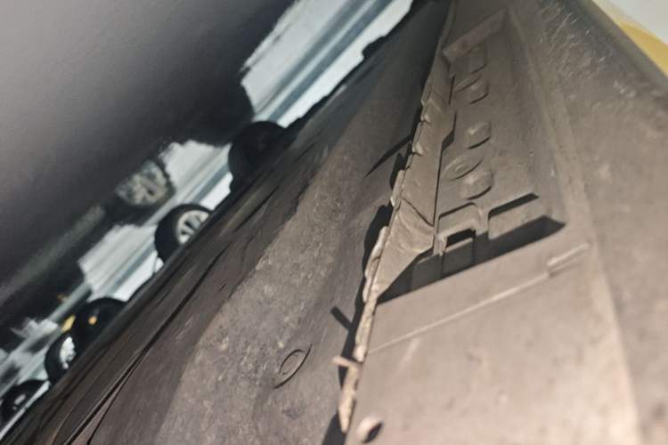 Used Mazda 3 Axela 2020 1.5L Automatic ZhiMei Edition Right Side Sill