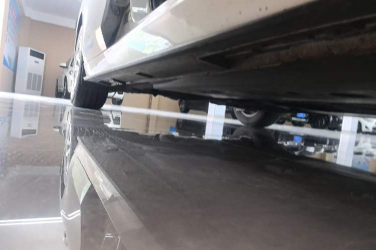 Used Mazda 3 Axela 2020 1.5L Automatic ZhiMei Edition Right Side Sill
