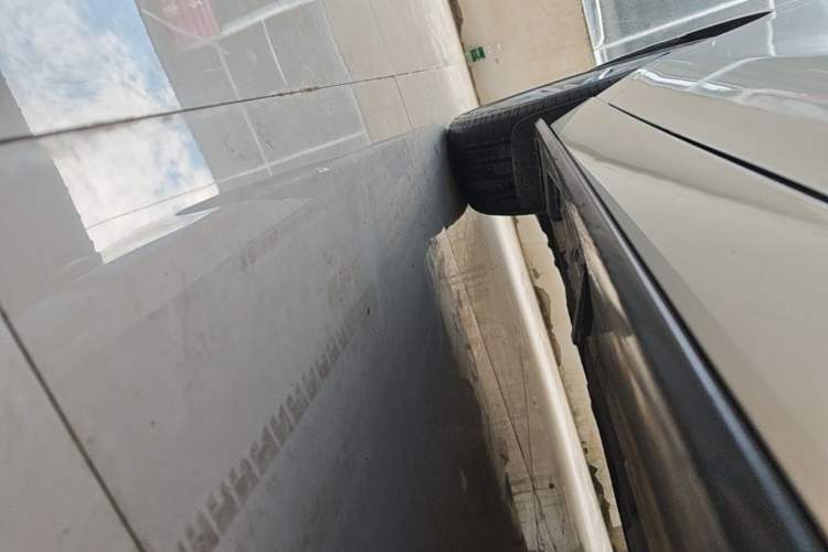 Used Mazda 3 Axela 2020 2.0L Automatic Zhiya Edition Right Side Sill