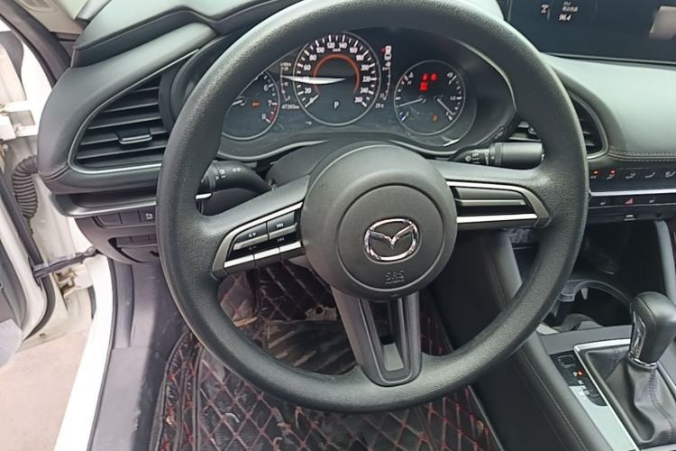 Used Mazda 3 Axela 2020 1.5L Automatic ZhiMei Edition Steering Wheel