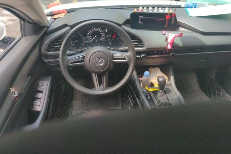 Used Mazda 3 Axela 2020 1.5L Automatic ZhiMei Edition Steering Wheel