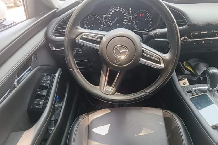 Used Mazda 3 Axela 2020 2.0L Automatic Zhiya Edition Steering Wheel