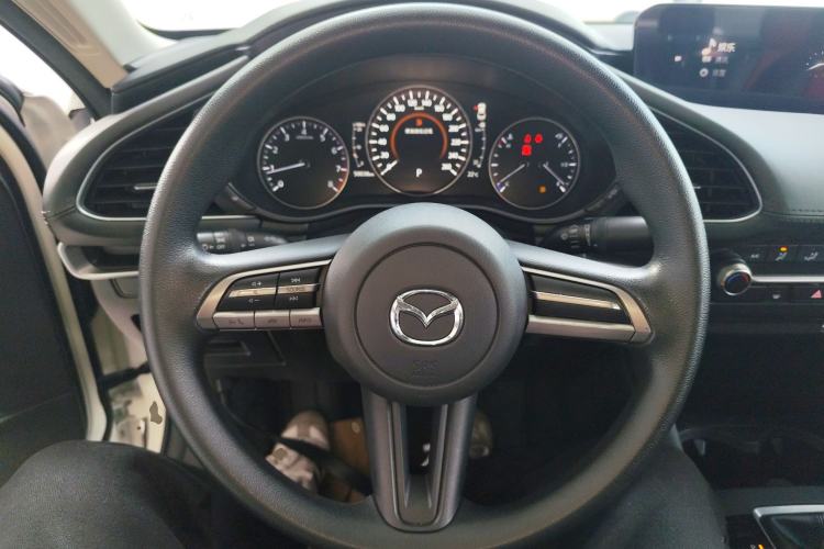 Used Mazda 3 Axela 2020 1.5L Automatic ZhiMei Edition Steering Wheel