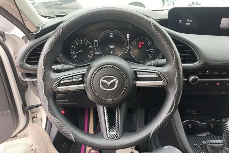 Used Mazda 3 Axela 2020 1.5L Automatic ZhiMei Edition Steering Wheel