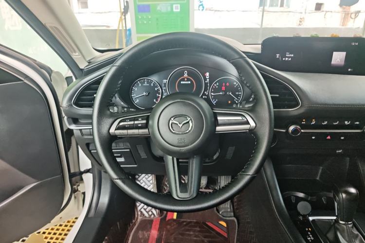 Used Mazda 3 Axela 2020 1.5L Automatic ZhiMei Edition Steering Wheel