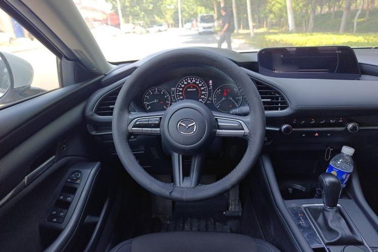 Used Mazda 3 Axela 2020 1.5L Automatic ZhiMei Edition Steering Wheel