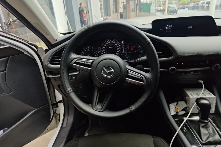 Used Mazda 3 Axela 2020 1.5L Automatic ZhiMei Edition Steering Wheel