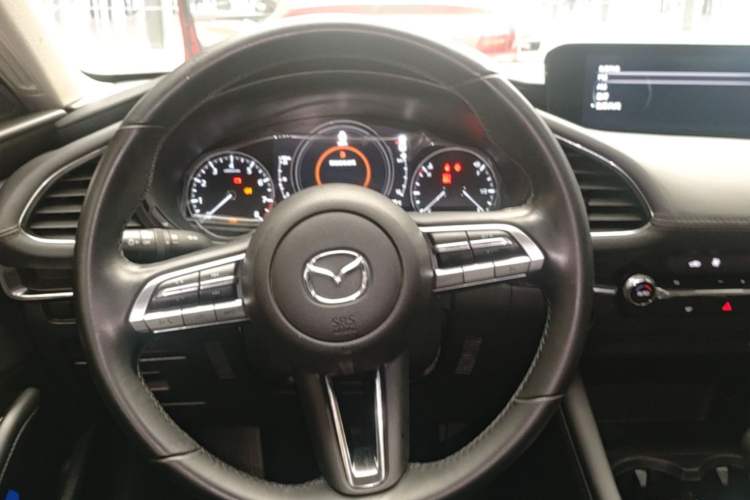 Used Mazda 3 Axela 2020 2.0L Automatic Zhiya Edition Steering Wheel