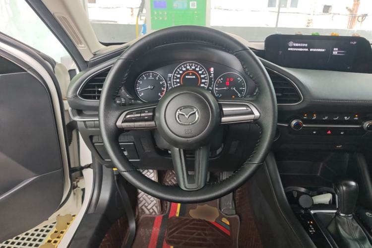 Used Mazda 3 Axela 2020 1.5L Automatic ZhiMei Edition Steering Wheel