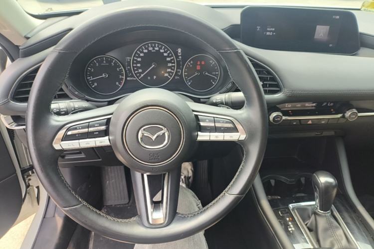 Used Mazda 3 Axela 2020 2.0L Automatic ZhiZun Edition Steering Wheel