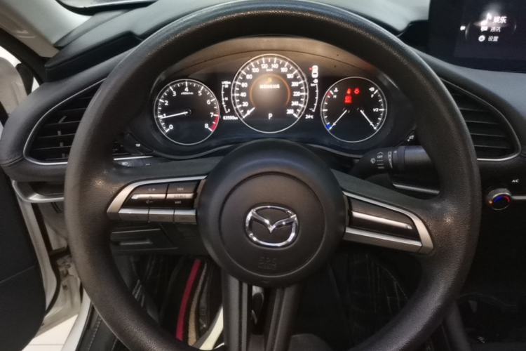 Used Mazda 3 Axela 2020 1.5L Automatic ZhiMei Edition Steering Wheel