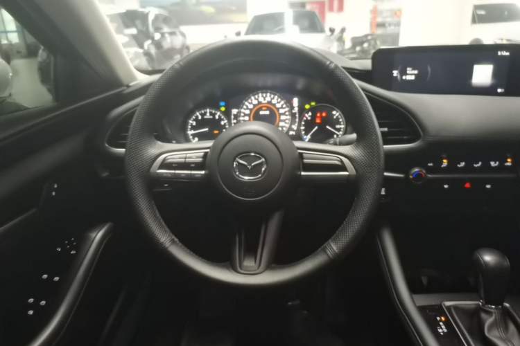 Used Mazda 3 Axela 2020 1.5L Automatic Zhiyue Sunroof Version Steering Wheel