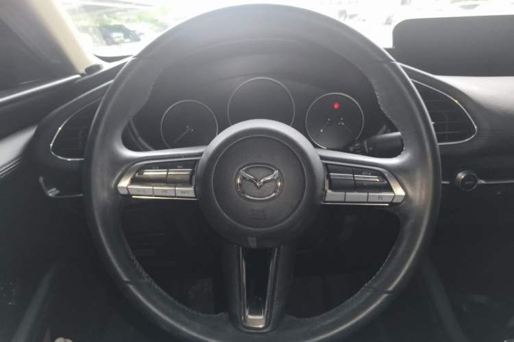 Used Mazda 3 Axela 2020 2.0L Automatic Zhiya Edition Steering Wheel