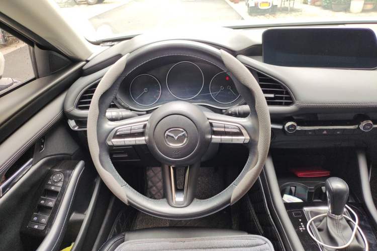 Used Mazda 3 Axela 2020 2.0L Automatic ZhiXuan Edition Steering Wheel