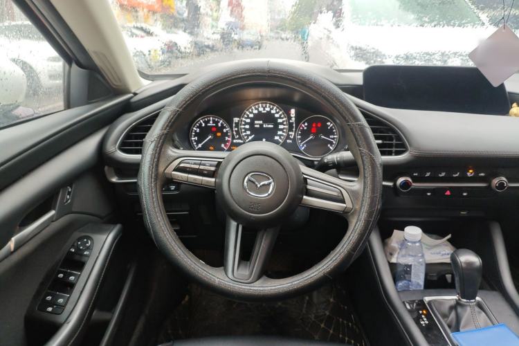 Used Mazda 3 Axela 2020 1.5L Automatic ZhiMei Edition Steering Wheel