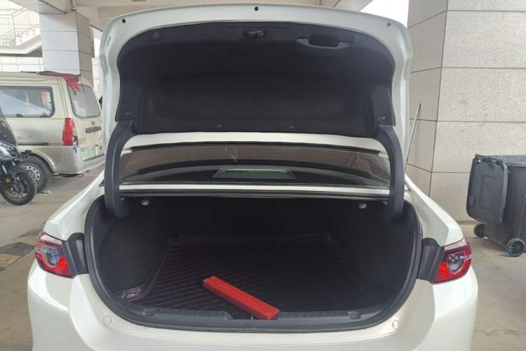 Used Mazda 3 Axela 2020 2.0L Automatic ZhiXuan Edition Trunk