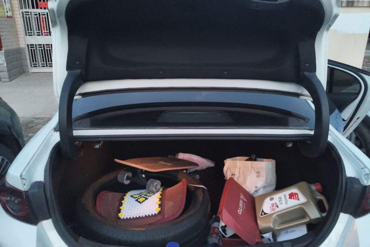 Used Mazda 3 Axela 2020 2.0L Automatic ZhiXuan Edition Trunk