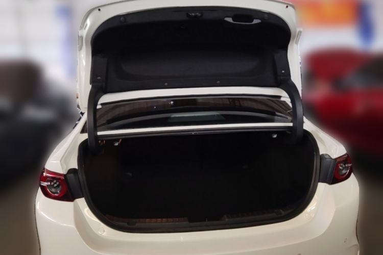Used Mazda 3 Axela 2020 2.0L Automatic Zhiya Edition Trunk