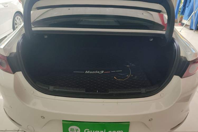 Used Mazda 3 Axela 2020 1.5L Automatic ZhiMei Edition Trunk