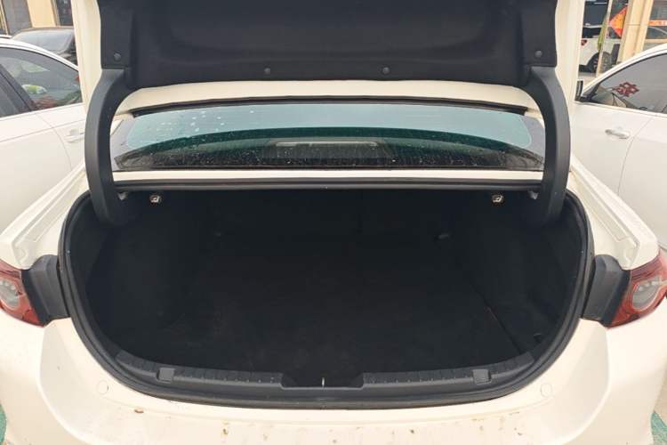 Used Mazda 3 Axela 2020 1.5L Automatic ZhiMei Edition Trunk