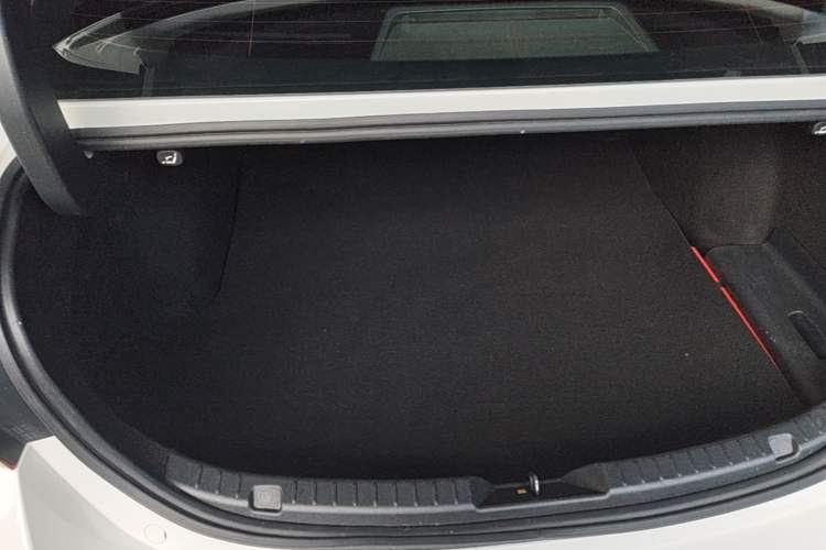 Used Mazda 3 Axela 2020 2.0L Automatic Zhiya Edition Trunk