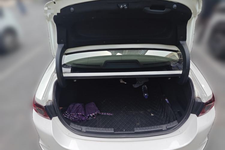 Used Mazda 3 Axela 2020 2.0L Automatic ZhiXuan Edition Trunk