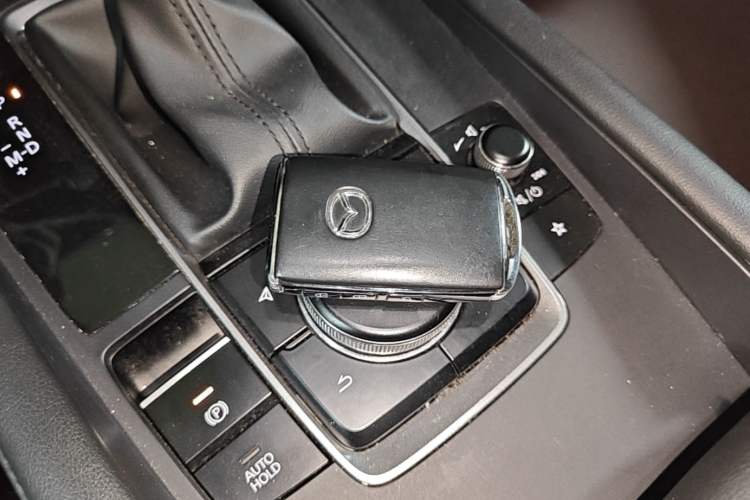 Used Mazda 3 Axela 2020 1.5L Automatic Zhiyue Sunroof Version Vehicle Key
