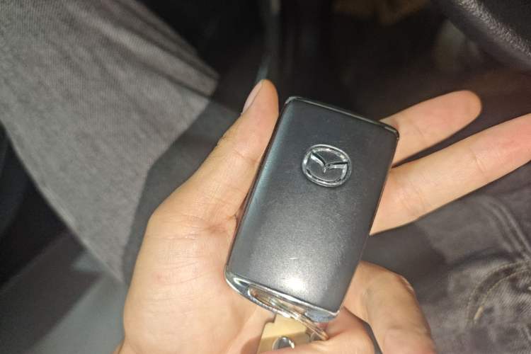 Used Mazda 3 Axela 2020 1.5L Automatic ZhiMei Edition Vehicle Key