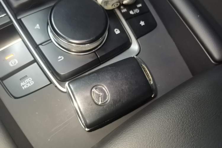 Used Mazda 3 Axela 2020 1.5L Automatic Zhiyue Sunroof Version Vehicle Key