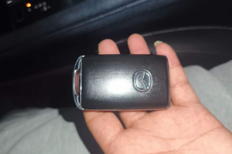 Used Mazda 3 Axela 2020 2.0L Automatic Zhiya Edition Vehicle Key