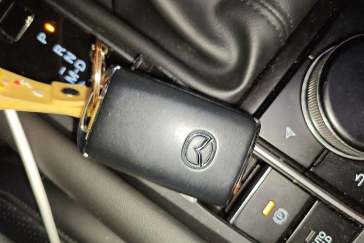 Used Mazda 3 Axela 2020 1.5L Automatic ZhiMei Edition Vehicle Key