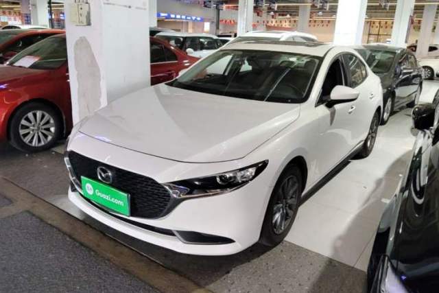 Used Mazda 3 Axela 2020 1.5L Automatic Luxury Version