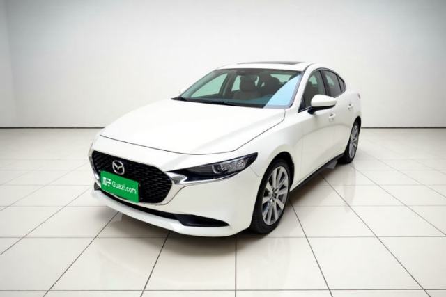 Ojetý Mazda 3 Axela 2020 1.5L Automatic Luxury Version