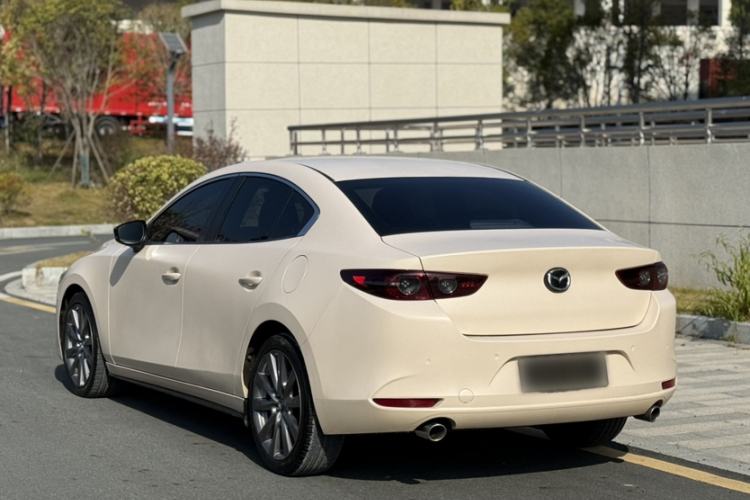 Used Mazda 3 Axela 2020 2.0L Automatic Zhiya Edition Exterior 4
