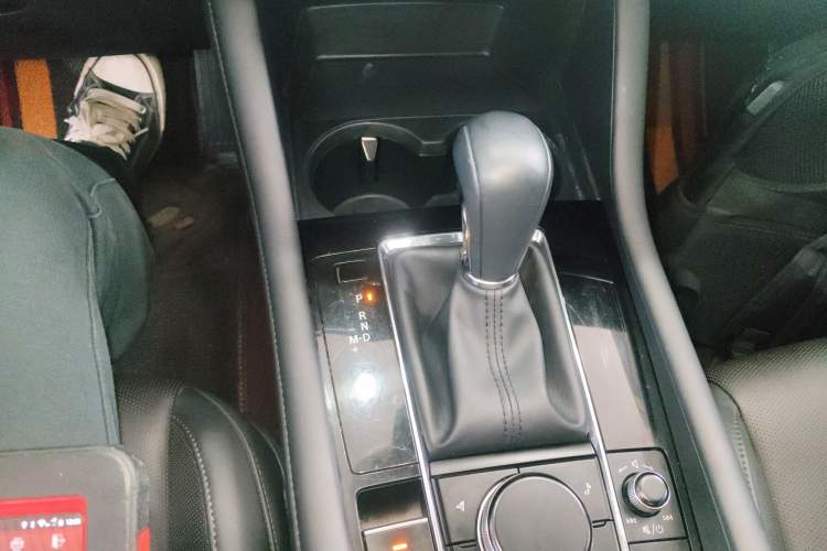 Used Mazda 3 Axela 2020 2.0L Automatic Zhiya Edition Gear Lever