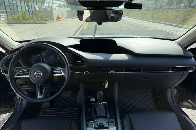 Used Mazda 3 Axela 2020 2.0L Automatic Zhiya Edition Interior 4