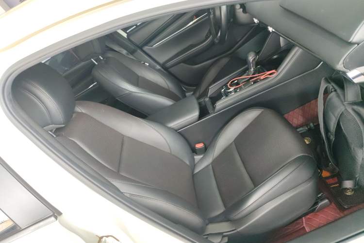 Used Mazda 3 Axela 2020 2.0L Automatic Zhiya Edition Right Front Seat