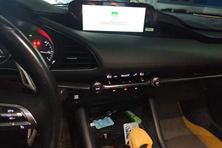 Used Mazda 3 Axela 2021 2.0L Automatic Zhiyao Edition Audio And AC Panel