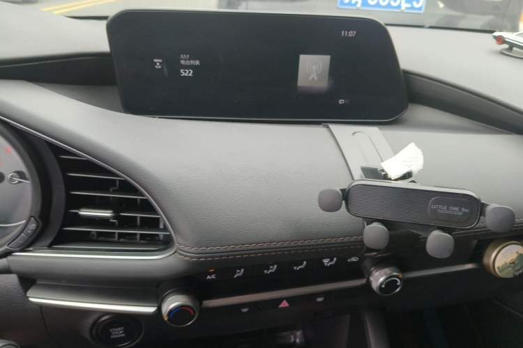 Used Mazda 3 Axela 2021 1.5L Manual ZhiMei Edition Audio And AC Panel