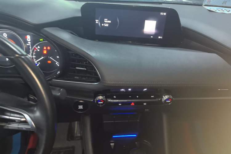 Used Mazda 3 Axela 2021 2.0L Automatic Zhiya Edition Audio And AC Panel