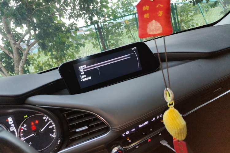 Used Mazda 3 Axela 2021 2.0L Automatic ZhiXuan Edition Audio And AC Panel