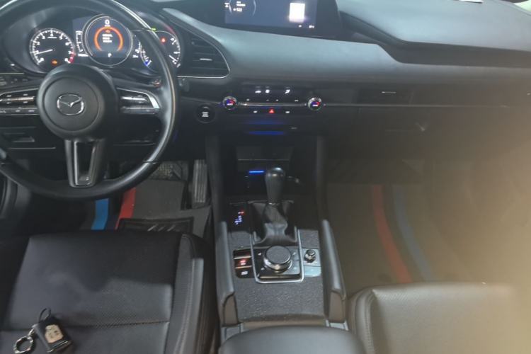 Used Mazda 3 Axela 2021 2.0L Automatic Zhiya Edition Center Console