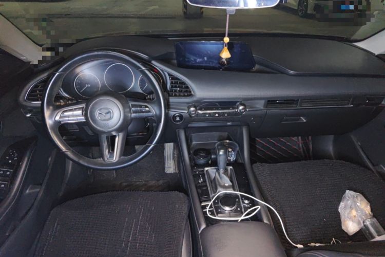 Used Mazda 3 Axela 2021 2.0L Automatic Zhiya Edition Center Console