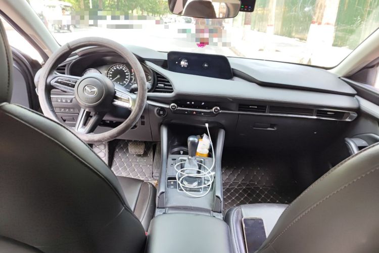 Used Mazda 3 Axela 2021 2.0L Automatic Zhiyao Edition Center Console