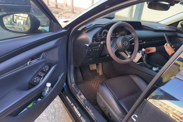 Used Mazda 3 Axela 2021 2.0L Automatic Zhi Rui Edition Driver Seat